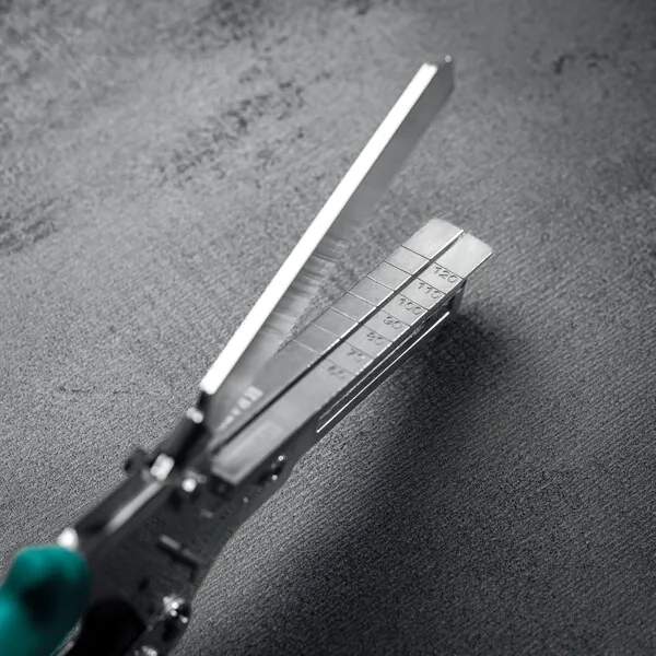 Ножницы KRAFTOOL PELIKAN 120 до 120 мм, удлиненные угловые для пластмассовых и резиновых профилей 23370