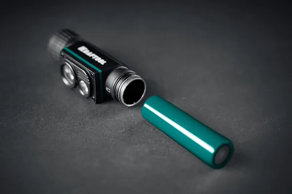 Аккумуляторный фонарь налобный/ручной KRAFTOOL KH-7, 1000 лм, 4 режима, 3в1 2200мАч 56450