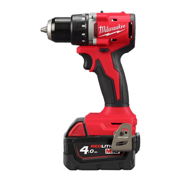 Аккумуляторная дрель-шуруповерт Milwaukee M18 BLDDRC-402C 4933492834