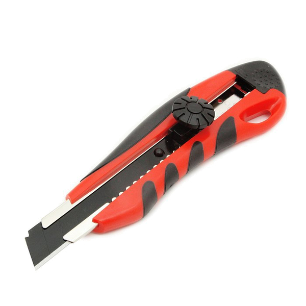 Нож Vira 18мм Twist-lock 831306