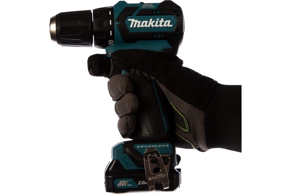 Аккумуляторная дрель-шуруповерт Makita DF332DWAE