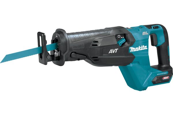 Аккумуляторная сабельная пила Makita JR002GZ XGT makita аккумуляторная сабельная пила makita jr001gz xgt bl 40в