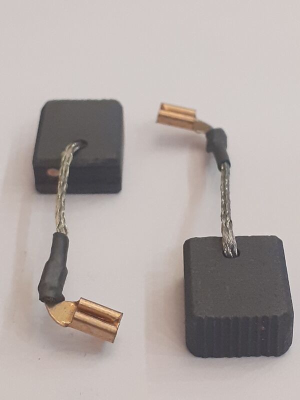 Пара щеток DeWalt 4050106005