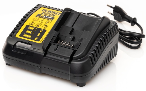 Зарядное устройство 18 В DeWalt 90623972