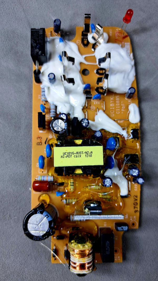 Электронная плата Hitachi ЗУ 230V-240B UC18YKL 332481